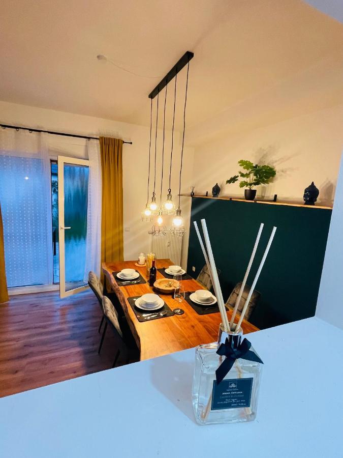 ドゥイスブルグModern * Gemuetlich * Nespresso * Terrasse * Netflixアパートメント エクステリア 写真