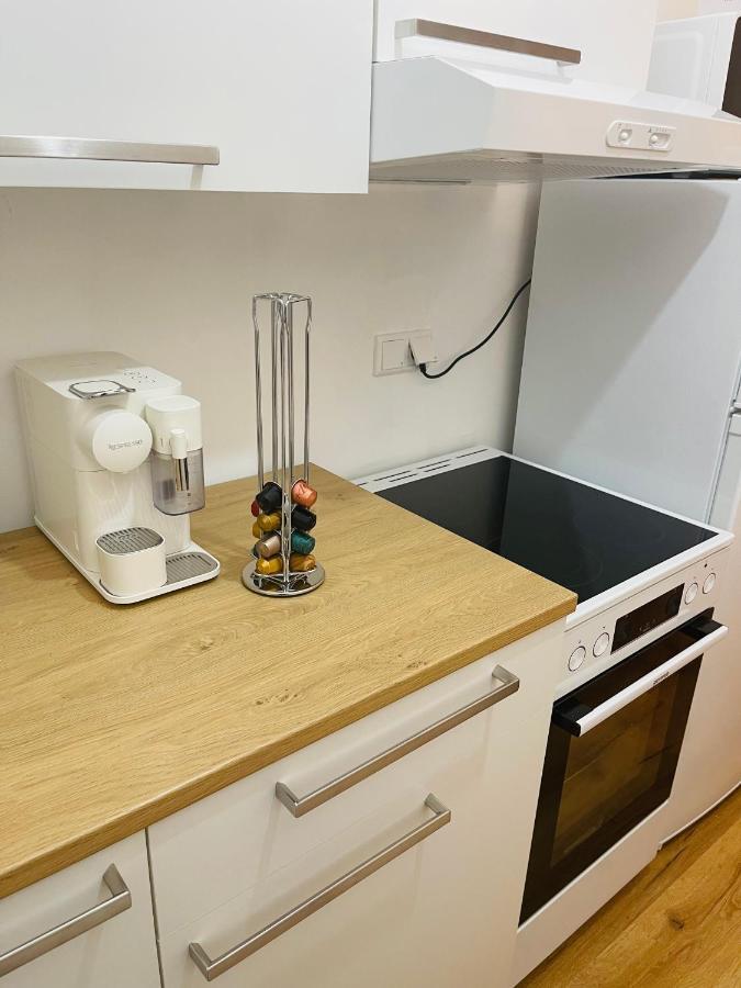 ドゥイスブルグModern * Gemuetlich * Nespresso * Terrasse * Netflixアパートメント エクステリア 写真